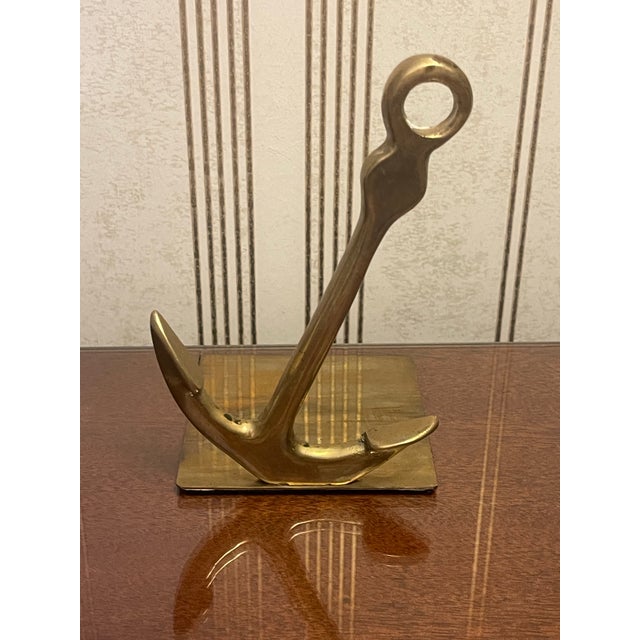 Vintage brass anchor bookends. Matching set. Nice brass platform with felt bottom.