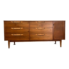 Example of Dressers and Chests of Drawers in Seattle