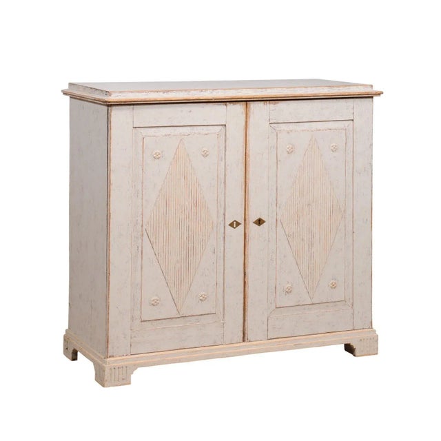 Early 19th Century 1820s Late Gustavian Period Swedish Buffet with Carved Reeded Diamond Motifs For Sale - Image 5 of 12