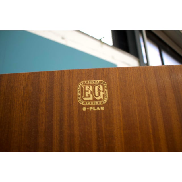 Vintage Oak Wardrobe from G-Plan, 1955 For Sale - Image 9 of 10