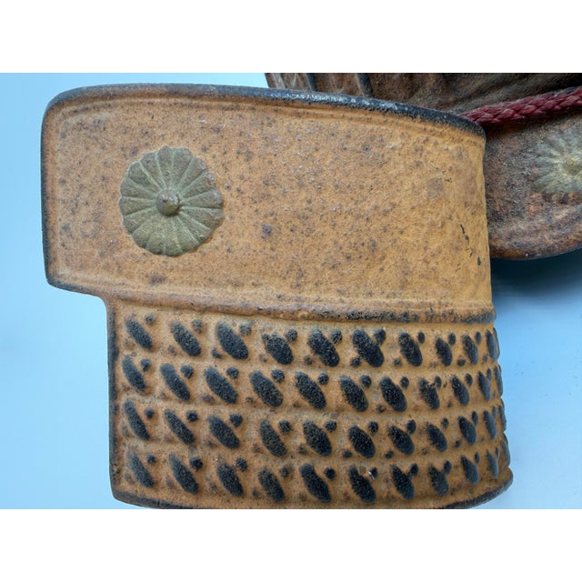 Vintage Japanese Kabuto Samurai Helmet Miniature Armor Display – Brass Maedate & Menpo Detail For Sale - Image 11 of 12