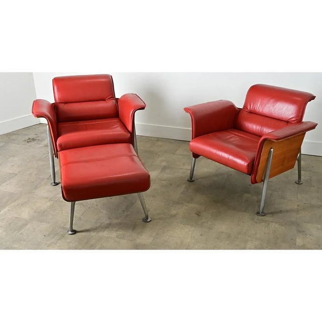 Dimensions: 30 ⅞” H x 36 ⅜” W x 34” D This vibrant seating ensemble from German firm Wilkhahn was designed in the late...