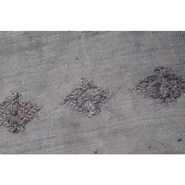 Vintage Turkish Kilim Runner With Subtle Geometric Motifs and Soft Gray Tones 2'4"x9'9" For Sale In Atlanta - Image 6 of 10