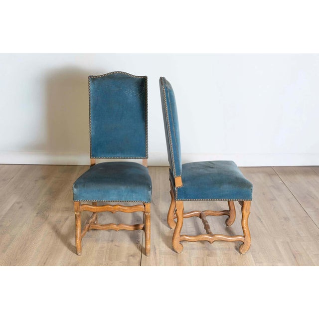 French Set of Eight 20th Century French Mutton Leg Side Chairs For Sale - Image 3 of 7