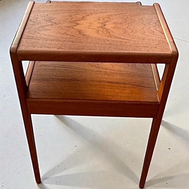Jason Møbler 1960s Kurt Østervig Danish Teak Two-Tier End Table for Jason Møbler – Mid-Century Modern For Sale - Image 4 of 8