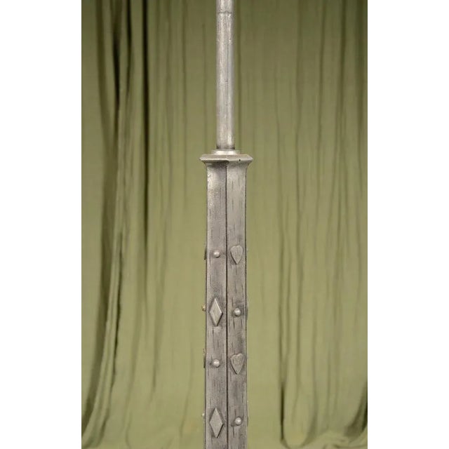 Brown Arts & Crafts Wrought Iron Standard Lamp in the style of C.F.A. Voysey, 1900s For Sale - Image 8 of 10
