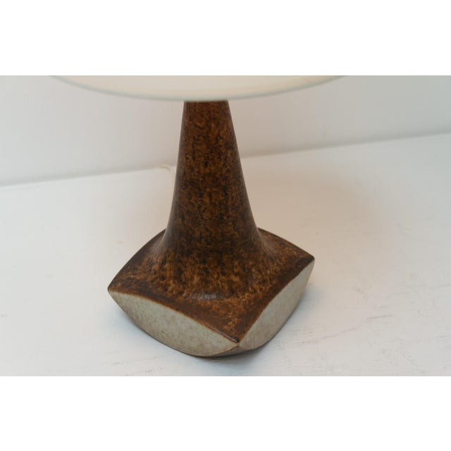 Brown Danish Modern Ceramic Table Lamp by Marianne Starck for Michael Andersen & Søn, 1960s For Sale - Image 8 of 15