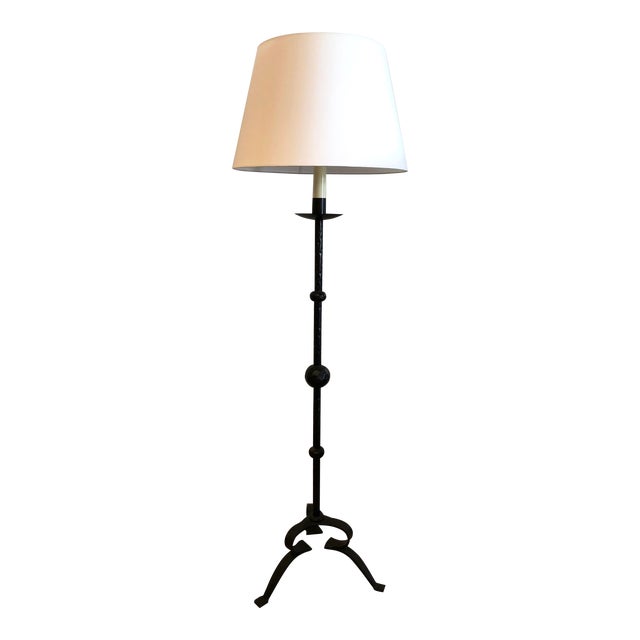 1980s Hammered Forged Iron Floor Lamp With Lamp Shade For Sale