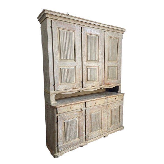 Gustavian Porcelain Cabinet, 1880s For Sale