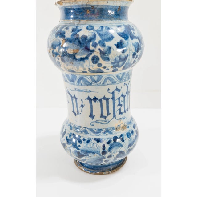 17th Century Italian Blue and White Majolica Maiolica Faience Albarello Drug Jar For Sale In New York - Image 6 of 12