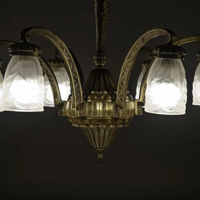 1930s Art Deco Chandelier in Bronze by Hetier & Vincet, 1930s For Sale - Image 5 of 6