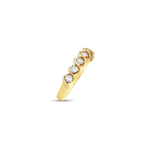 Contemporary S Style Diamond Wedding Band .60cttw 14k Yellow Gold, Size 6 For Sale - Image 3 of 4