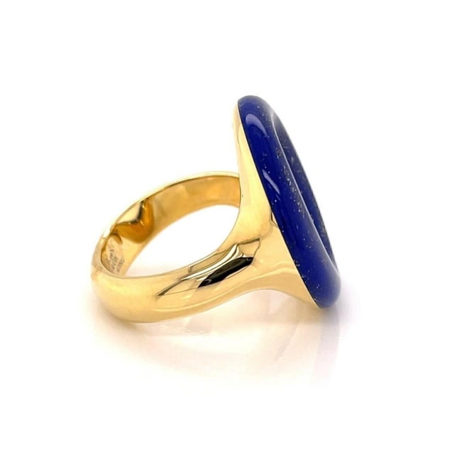 Tiffany and Co. Mid 20th Century Tiffany & Co. Peretti Sevillana Lapis Lazuli 18k Yellow Gold Ring - Size 7 For Sale - Image 4 of 9
