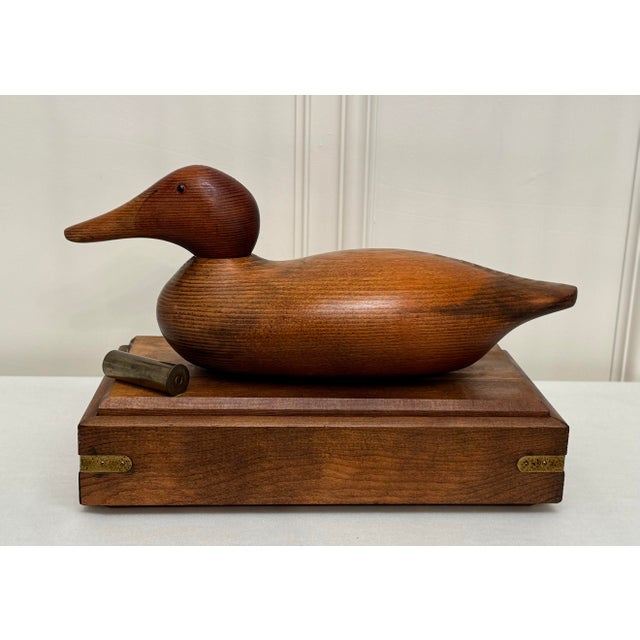 American Vintage Americana Solid Wood & Brass Duck Decoy Lidded Box For Sale - Image 3 of 12