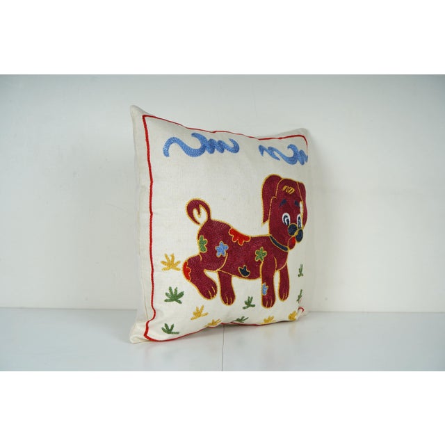 Uzbek Suzani Pillow Cover Elevate your home decor with our Turkish Suzani Pillow Cover, featuring exquisite vintage Uzbek...