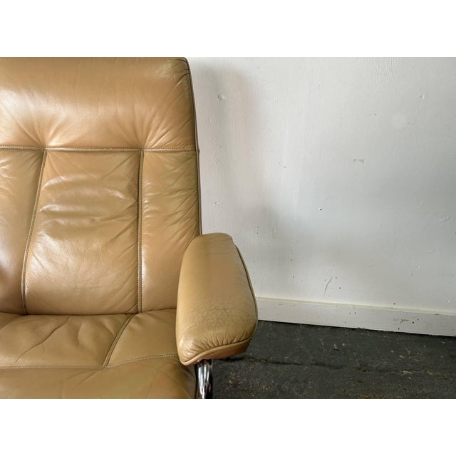 Animal Skin Mid-Century Scandinavian Leather Reclining Lounge Chair with Chrome Frame, 1970s For Sale - Image 7 of 10