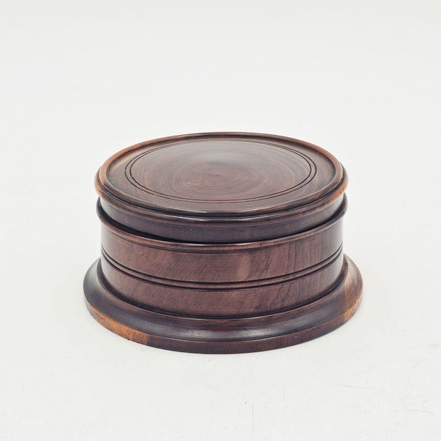 Traditional Treen Round Box, Early 20th Century, England For Sale - Image 3 of 10