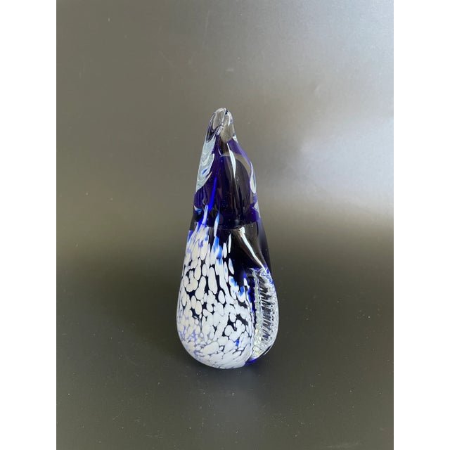Presenting a Mid Century Murano art glass penguin looking up Paperweight. Cobalt blue with white spatters. Nice condition....
