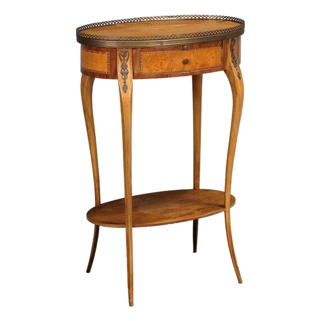 Center Table in Walnut For Sale
