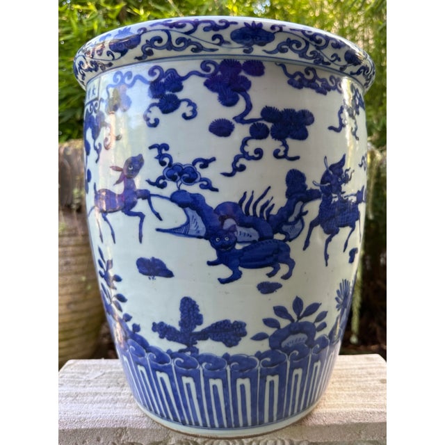 Ceramic 17th Century Antique Chinese Ming Dynasty Deer Phoenix Mythical Porcelain Jardiniere Planter Pot For Sale - Image 7 of 12