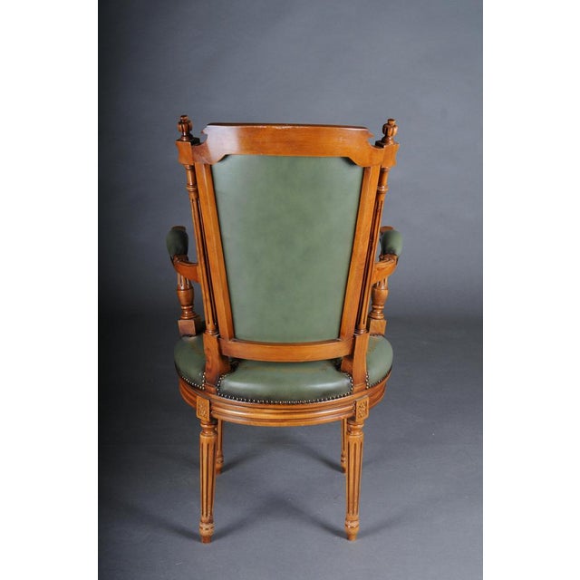 20th Century English Armchair in Leather and Yew Wood For Sale - Image 9 of 18
