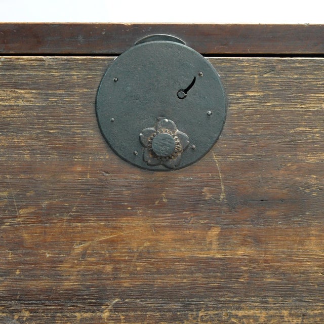 Brown Japanese Tansu Chest of Drawers, 1870 For Sale - Image 8 of 15