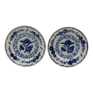 Circa 1780 Dutch Pair of Delft Yellow Rim Blue & White Soup Plates For Sale