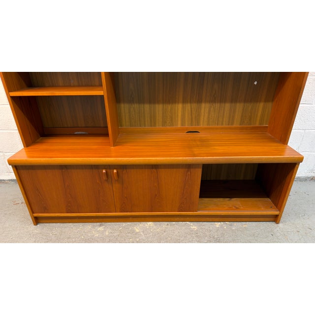 Mid 20th Century Mid-Century Danish Teak Shelving Unit by Uldum Møbelfabrik For Sale - Image 5 of 10