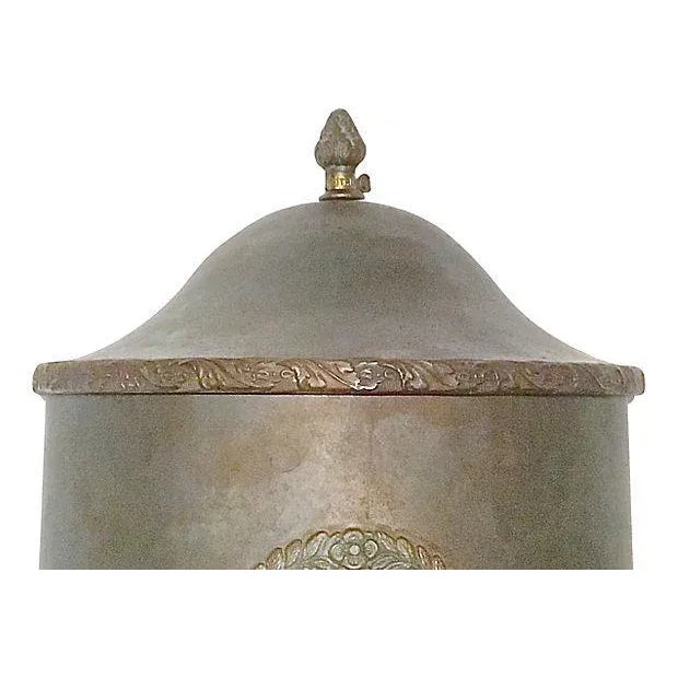 Antique Laurel Wreath Steel Lavabo For Sale - Image 4 of 8