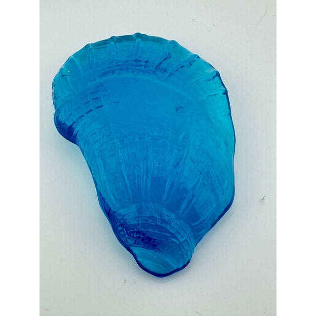 Blue Glass oyster shell paperweight to add some color to your office. This is a pre owned item so please see all the...
