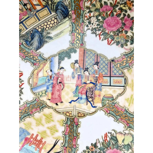Large Vintage Rose Medallion-Style Decorative Bowl – Hand-Painted Chinese Porcelain – 20th Century Export For Sale - Image 16 of 17