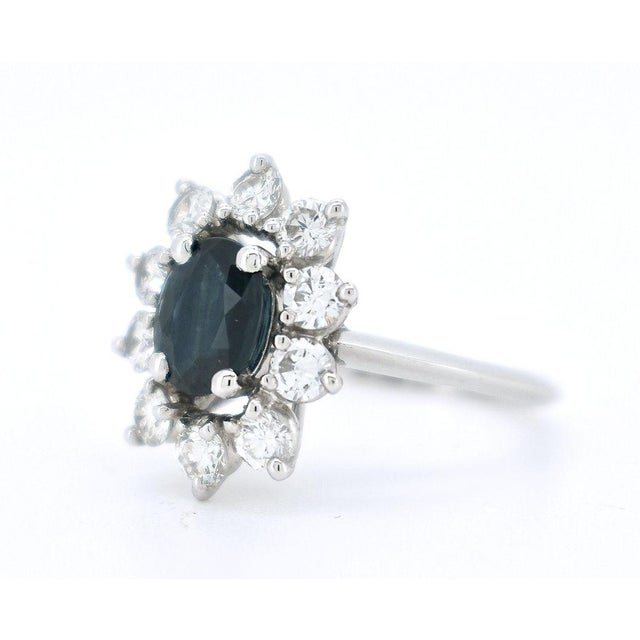 1990s Vintage Daisy Ring in 18 Carat Gold, Natural Sapphire and Diamonds, Size 4.75 For Sale - Image 10 of 11