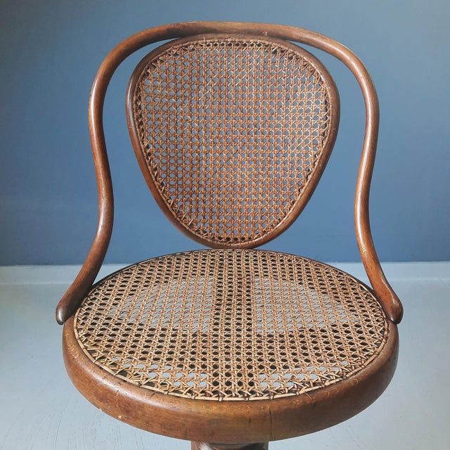 Nr. 1 - Nr. 5101 Swivel Chair with Backrest from Thonet, 1900s For Sale - Image 6 of 11