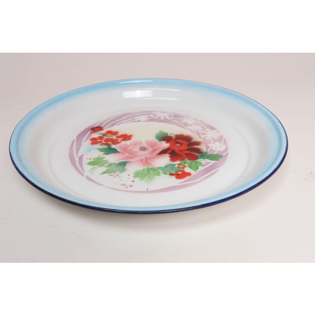 Large Vintage Bumper Harvest Floral / Rose Motif EnamelwareTray For Sale - Image 4 of 13