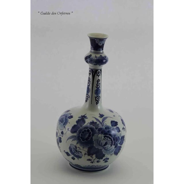 Ref # Delft 1451 Photo 573 Description : A Vase, with Blue Floral Decoration by Delft Pattern : Blue Floral Decoration A...