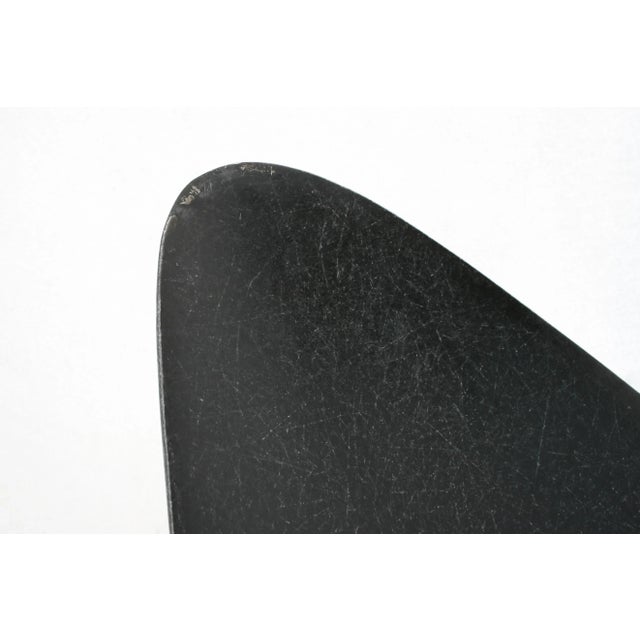 Tripod Fiberglass Shell Lounge Chair by Ed Mérat For Sale - Image 6 of 10