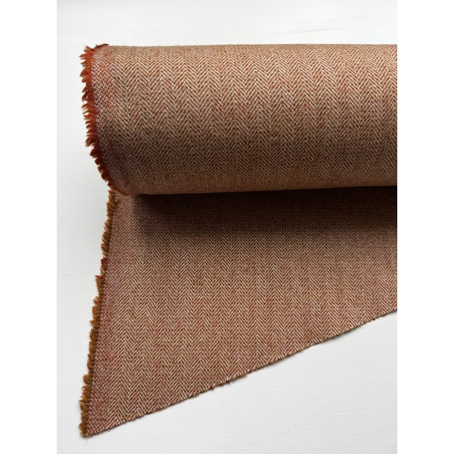 Product Code: DE12106 Windsor Tweed Savile Row 100% Wool Width: 55”/140 cm Repeat: 0.7 H (in) / 1.77 H (cm) Made In Chile...