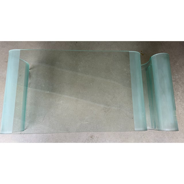 Contemporary Vintage Sculptural Bent Glass Coffee Table – Postmodern Waterfall Design With Undulating Wave Form For Sale - Image 3 of 3