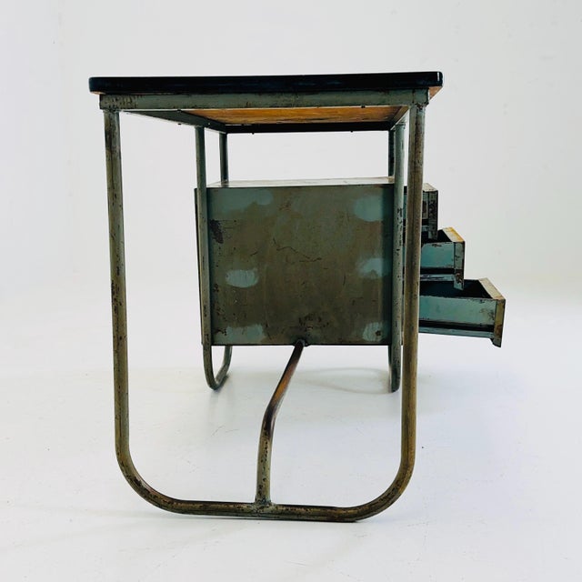 Industrial Bauhaus Tubular Steel Desk from Vichr & Co., 1930s For Sale - Image 5 of 11
