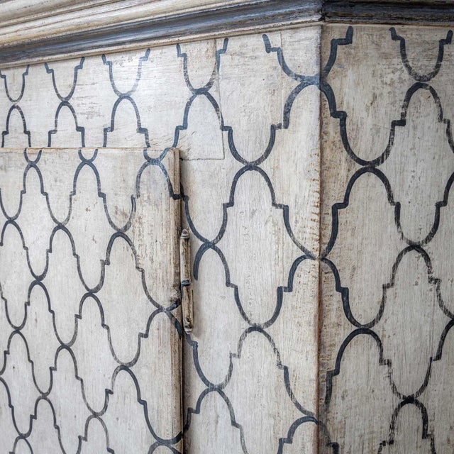 Wood 18th Century Painted Cabinet For Sale - Image 7 of 12