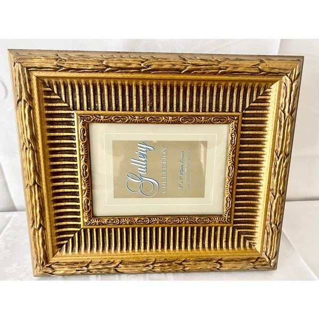 Hollywood Regency Vintage Traditional Gold Toned Wood Reed & Leaf Hollywood Regency Style Crystal Art Gallery Frame 5 X 7. For Sale - Image 3 of 8