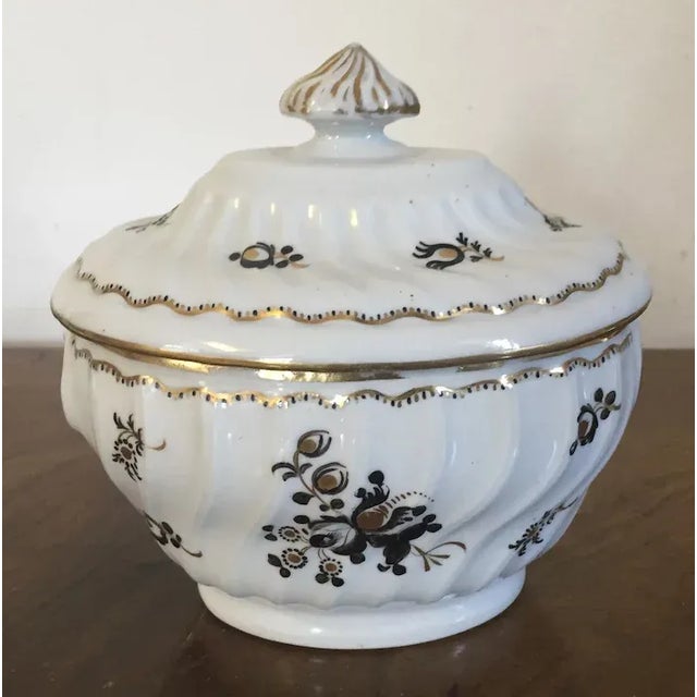 Antique 18th Century English George III Worcester Porcelain Sugar Bowl For Sale - Image 11 of 12