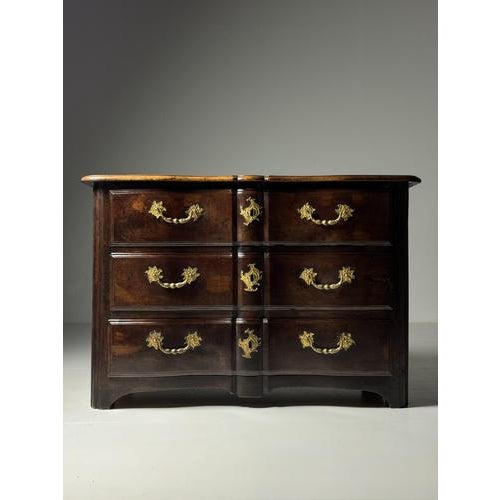 French Chest of Drawers, 18th Century For Sale - Image 10 of 14