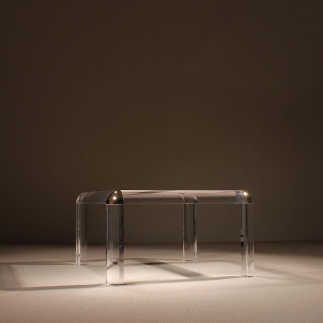 Karl Springer Square Acrylic and Brass Coffee Table in the style of Karl Springer, 1970s For Sale - Image 4 of 13