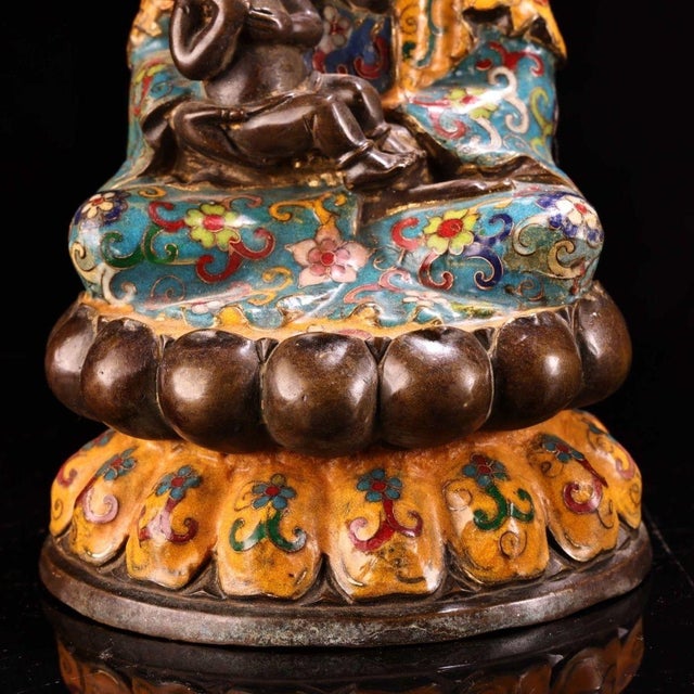 Turquoise Late 19th Century Cloisonné Enamel Guanyin Statue With Child, 4.5kg For Sale - Image 8 of 9
