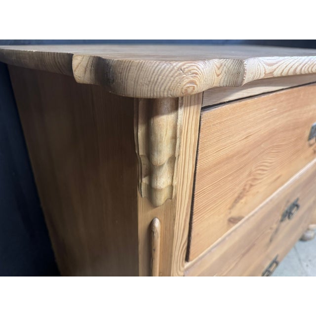 Pine Chest of 3 Drawers, 1900 For Sale - Image 6 of 13