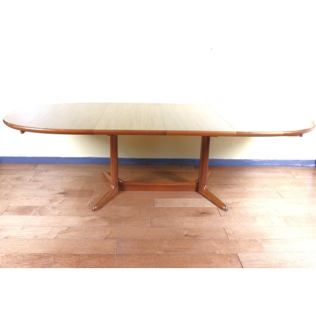 1960s Danish Teak Dining Table by Skovby For Sale In Los Angeles - Image 6 of 13