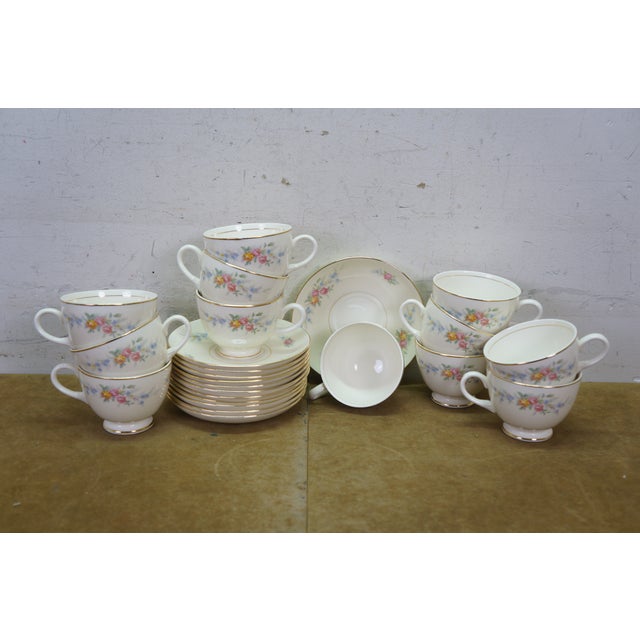 Mid 20th CenturyHomer Laughlin Georgian Eggshell Nautilus China Dinner Service for 12 - 102 Pcs For Sale - Image 12 of 18
