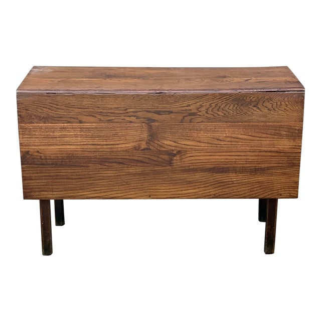 Early 19th Century English DropLeaf Gate Leg Table For Sale