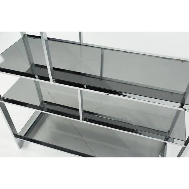 1970s 1970s Design Institute America (D I A) Staggered Chrome + Smoked Glass Étagère Shelving Wall Unit For Sale - Image 5 of 9